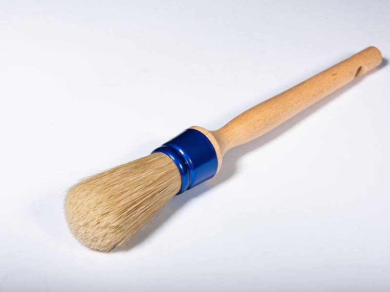 round paint brush